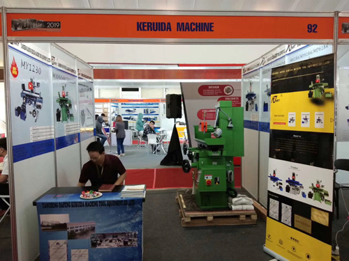 科銳達(dá)機(jī)床展位